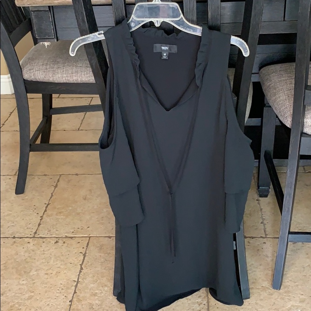 Open shoulder Shift dress